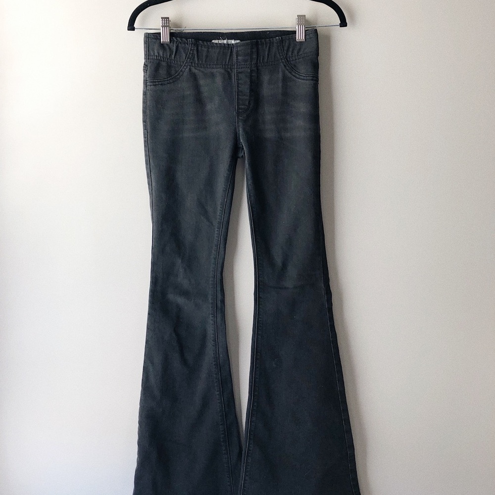 Free People Stretch Black Bells Size 25